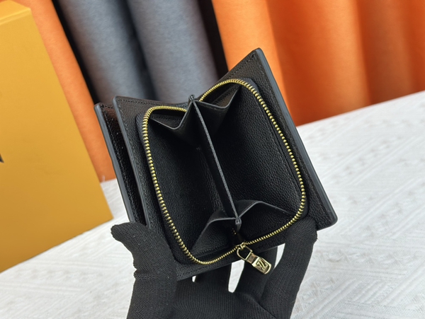 LVコピーウォレット角部分ディテール